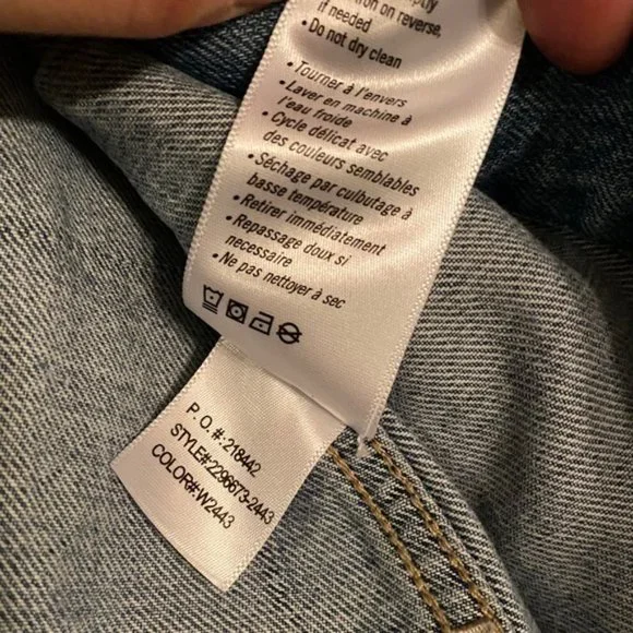 Paige Heidi Patchwork Jean Jacket in Underwood Denim size X-Small - Picture 13 of 13